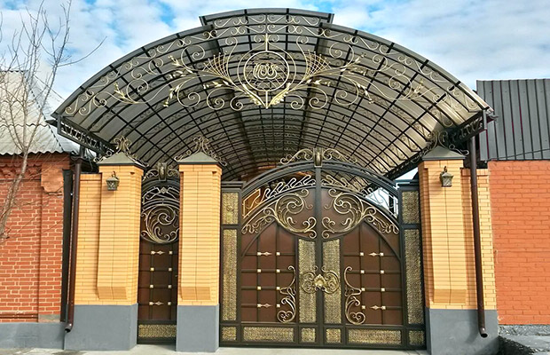 Купить или заказать ворота для дома с навесом - стильные и надежные решения для вашего участка в Узловой от 41805 руб | Компания Титанзабор